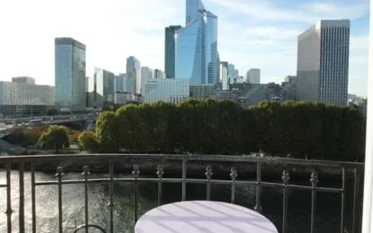 Terrasses et Jardins surévalués