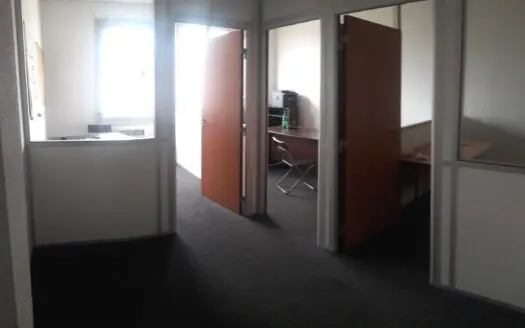 Bureau à louer, 41 m² – 93400