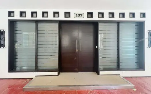 Bureau à vendre, 64 m² – 29660