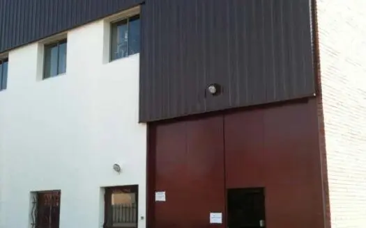 Local commercial à louer, 541 m² – 93160