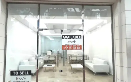 Local commercial à vendre, 57 m² – 29660