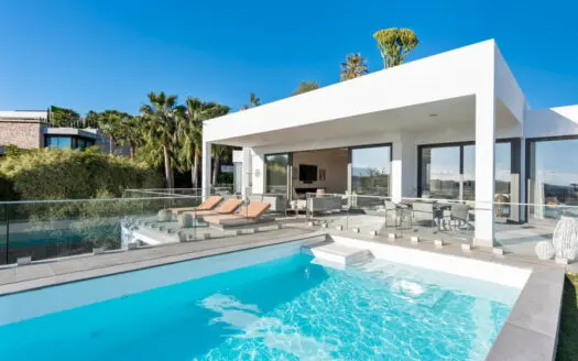 Villa à vendre, 740 m² – 29678